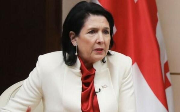 Azərbaycanlılardan bu cür istifadə əxlaqsızlıqdır - Zurabişvili